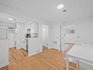 Stylish and Modern 2Bdr Apartment in Millvale/Lawrenceville - 6
