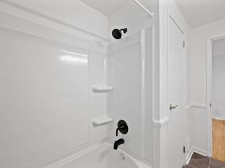 Stylish and Modern 2Bdr Apartment in Millvale/Lawrenceville - Pittsburgh - 3