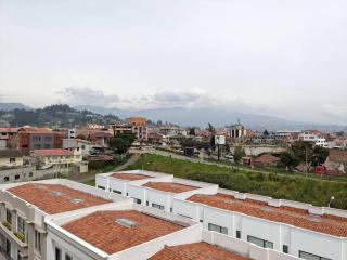 Stunning 5th floor condo w/ scenic view near tran - Cuenca - 8