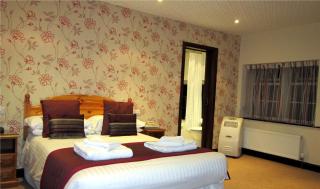 The Old White Lion Hotel - 3