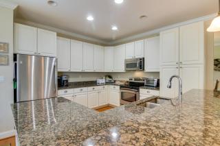 4 Mi to Fenwick Island Home with Pool Access and Deck - Selbyville - 3