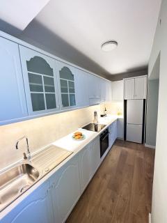 Mevin's Portside Apartment - Saranda - 4