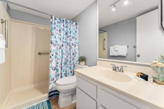 Convenient to downtown Kihei, across famous Charley Young Beach, 3 pool, tennis courts MV3407 - Kihei - 1
