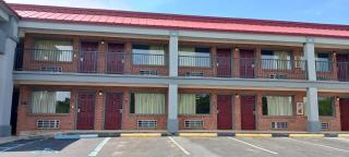 Red Roof Inn & Suites Scottsboro - Scottsboro - 4