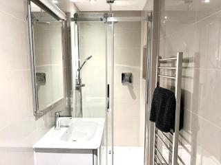 London Duplex Apartment 2 bedroom with Terrace - 3