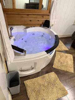 Hot Tub 5 beds - Moorhead - 7
