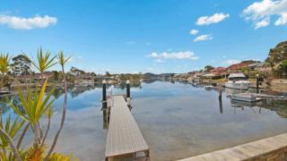 Tranquil Lagoon - Waterfront Luxury - 8