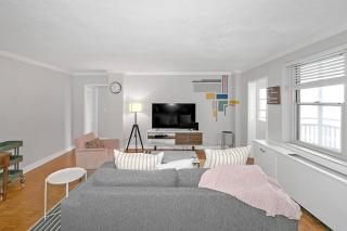 21st floor cozy condo in the center of DT Atlanta - 2