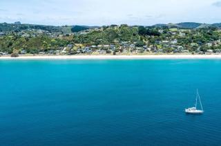 Bach on the Beach - Coast & Country - Onetangi - 9