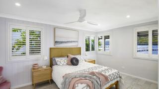 Sam's Shack Waterfront Woy Woy Bay - 2