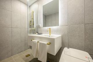 Mokpo H-Avenue Hotel Peace Square - 9