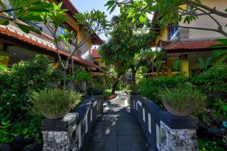 Royal Hotel and Villa Bali - Legian - 4