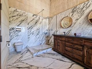 Luxury Farmhouse Villa surrounded with Nature & Farm Animals Alpacas etc - Għasri - 5