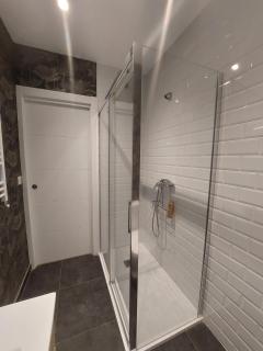 Habitación en apartamento con zonas comunes compartida H2 - Bilbao - 3