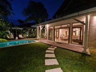 Savvy Villa, a Tranquil Oasis & Walk to the Beach - Seminyak - 9