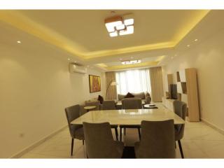 White Stone Apartments Nyarutarama - 6