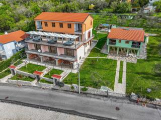 Apartments Francoise - Crikvenica - 0