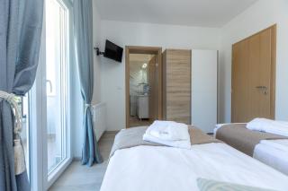 Villa Relax with sauna & jacuzzi &gym - Gornji Zemunik - 3