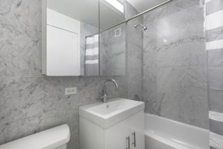 FiDi Studio w Residents Bar Golf Simulator Gym NYC-271 - 2