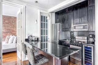 SoHo 2BR w WD Balcony nr Whole Foods NYC-892 - New York - 6