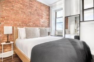 SoHo 2BR w WD Balcony nr Whole Foods NYC-892 - New York - 4