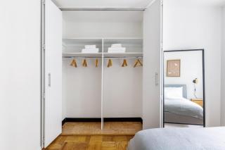 Midtown 1BR w Gym Doorman nr Central Park NYC-510 - New York - 1