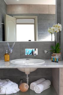 Villa Dina with private Juccuzi - 8