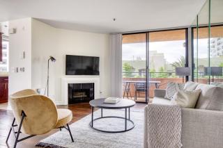 Hollywood 1BR w Pool nr metro restaurants LAX-508 - Los Angeles - 0