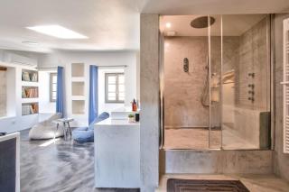 Artistic Loft Travel Experience - 5