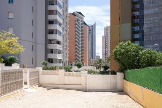 Apartamento ALMA con terreno privado y parking compartido - a 800m de Playa Poniente - Benidorm - 4