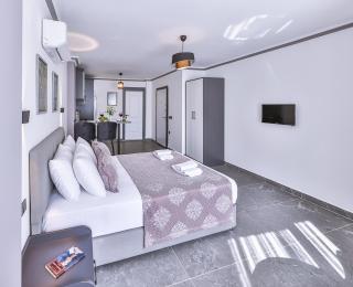 White House Apart - 8