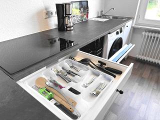 VAZ Apartments Freiheit 2 für Monteure, Küche, TV, WLAN, Balkon - Remscheid - 3