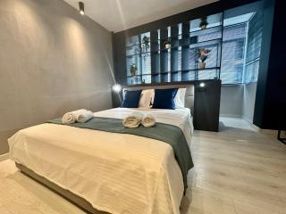 Luxury by Magic Apartments - Bucharest - 2