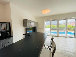 Golden Bridge Deluxe Home - 4BR, terrace, bar, privat pool, grill, pet friendly - Balatonfüred - 8