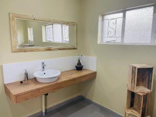 Ultra modern 2 bedroomed apartment - 2082 - Bulawayo - 6