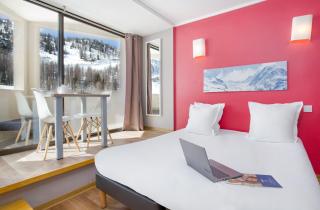 SOWELL RESIDENCES New Chastillon - 9