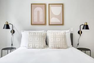 UES 1BR w Doorman Gym nr Carl Schurz Park NYC-641 - 3