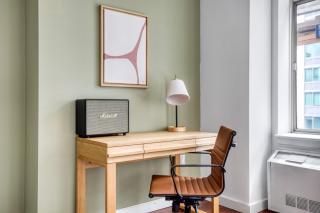 FiDi Studio w Private terrace Doorman NYC-112 - 7