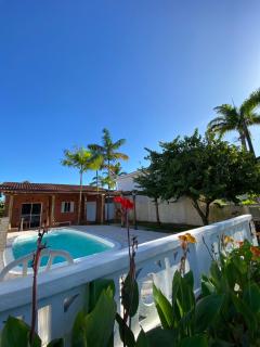 Casa em condomínio a 600m da praia de Pernambuco ideal para família - Guarujá - 0