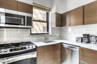 UES 1BR w Elevator nr Bloomingdales NYC-639 - New York - 5