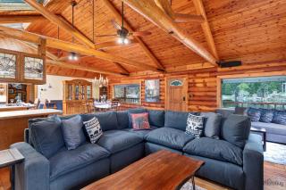The Lake Cabin - Lakeside - 2