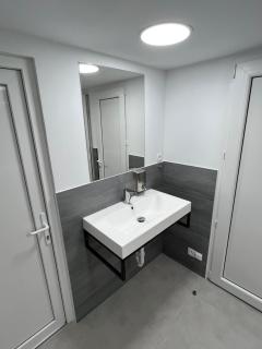 Yellow Hostel - Free Breakfast - The best service in Katowice - Free Parking - Katowice - 2