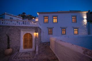 Antoinette Mansion - Hydra - 0