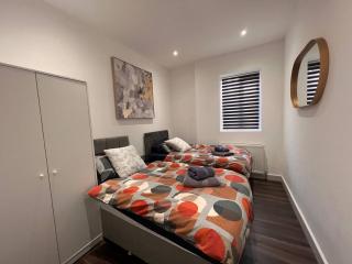 Star London Finchley Road 3-Bed Escape with Garden - London - 6