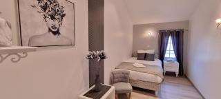 DOMAINE DES PIERRES PRECIEUSES - Demeure de Charme - Grand Standing - 15 pers - Spa - Massages - Détente et Bien-être - 30' Bordeaux - 1