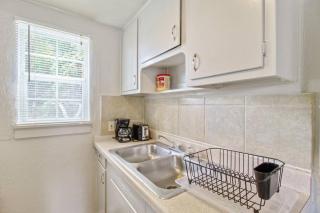 Affordable for long stay great for travel workers - Oklahoma City - 5