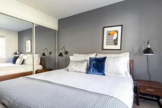 S Beach 2BR w Pool Spa nr ATT Park SFO-322 - 2