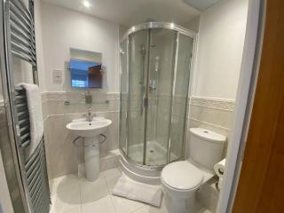 The Penthouse, Winchester - Winchester - 3