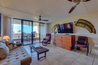 Kona Pacific Top Floor Retreat Ocean View and Pool! - Kailua-Kona - 0