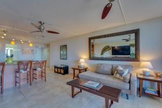 Kona Pacific Top Floor Retreat Ocean View and Pool! - Kailua-Kona - 5